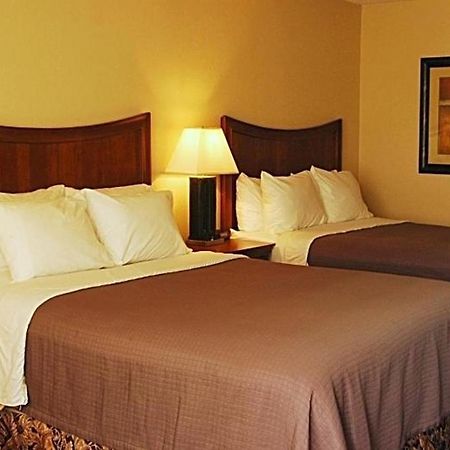 Trade Winds Central Inn Tulsa Zimmer foto